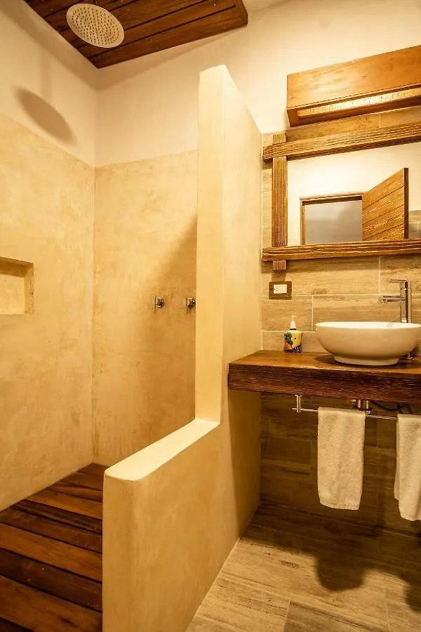 Hotel Boutique Terranova Tulum 2*,
